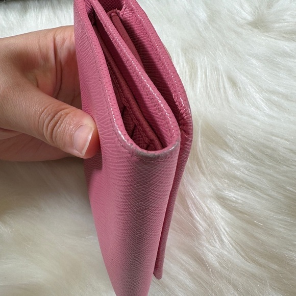 Authantic Prada Pink Trifold Hand Wallet - Picture 12 of 16